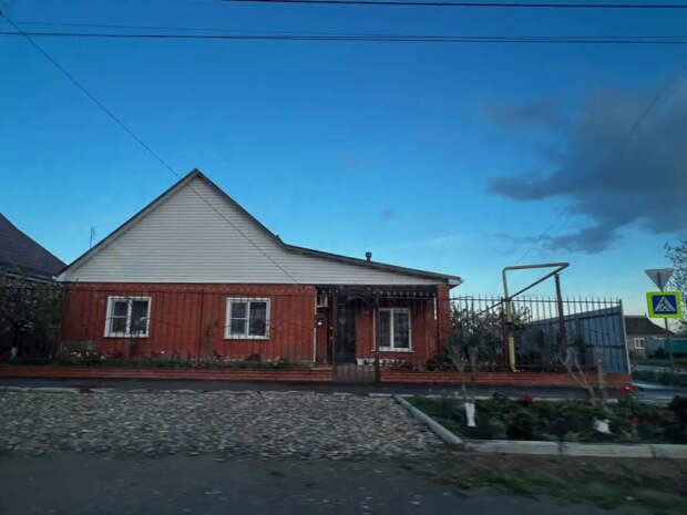 Абонемент в спортзал не нужен: сколько калорий сжигают обычная дача