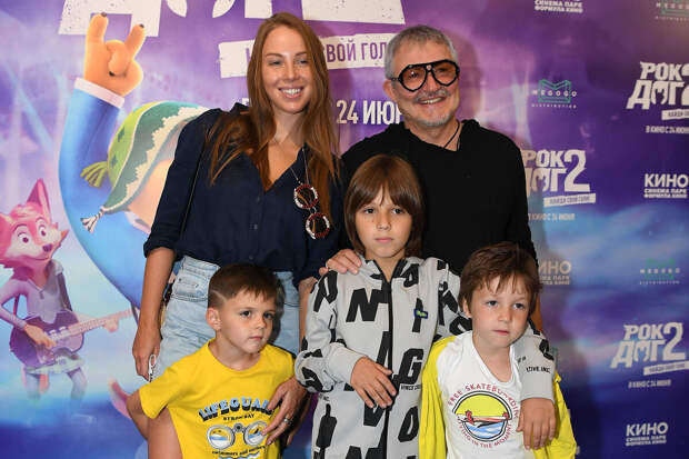 Полина Диброва заявила, что ее дети не были участниками связанной с разводом шумихи