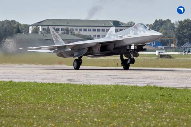 ОАК передала в войска партию самолетов Су-57 и Су-35С