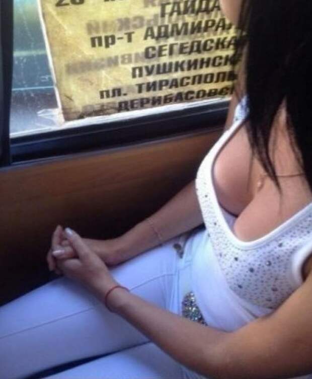 Вот почему многим девушкам перестали уступать места в общественном транспорте (21 фото)