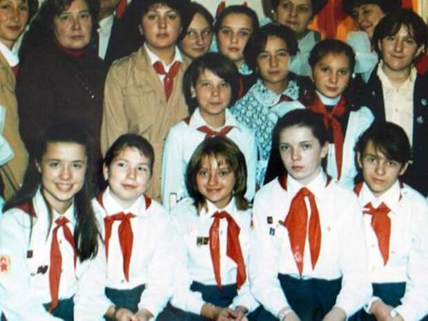 Некогда она была самой популярной школьницей в мире... Как сложилась судьба знаменитой Кати Лычевой.