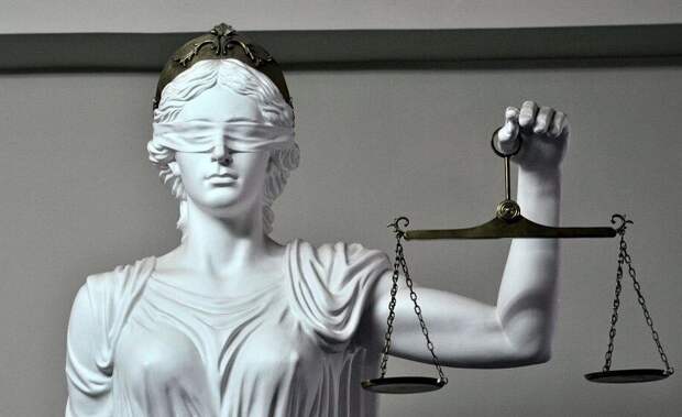 Возместить ущерб и отсидеть три года: жительницу Чугуевского округа осудили за СВО-мошенничество