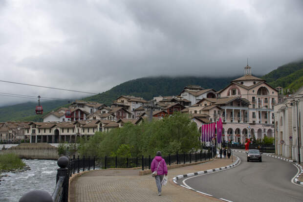 Тревел-блогерша отдохнула в Сочи и описала цены на еду фразой «ожидала, что будет дороже»