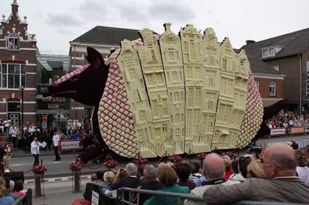 Фото. Парад Цветов Corso Zundert 2013.