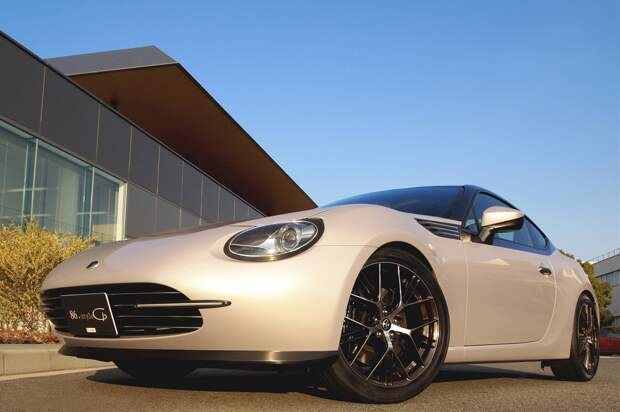 http://www.mad4wheels.com/webpics/hires/00012105%20-%202013%20Toyota%2086%20x%20style%20Cb/2013_Toyota_86_x_style_Cb_001_2405.jpg