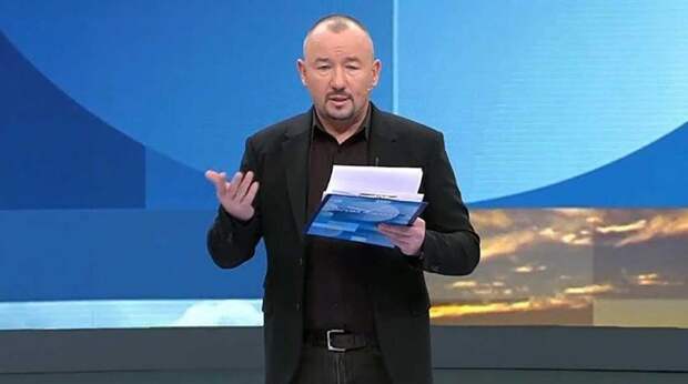Шейнин рассказал о причинах возвращения в студию "Время покажет"