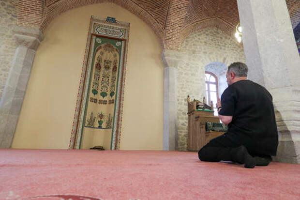 В Краснодаре нет ни одной мечети, где мусульмане будут праздновать Ураза-байрам — праздник разговения, радости и прощения?