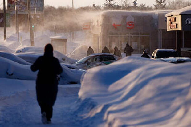 Не прошло и недели: в Апшеронском районе Кубани восстановили подачу света и тепла