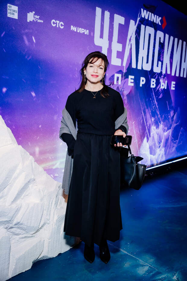 Затёртые во льдах: Стася Милославская, Глеб Калюжный и Алёна Хмельницкая