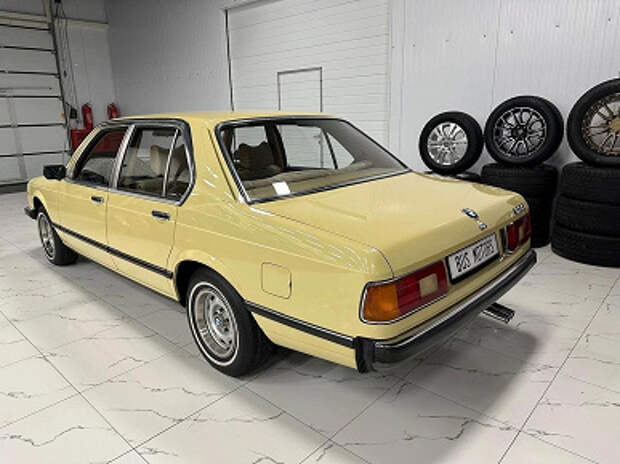 В баке ещё плещется немецкий бензин. В России продают «акулу» BMW 730 1977 года выпуска, привезенную из Германии