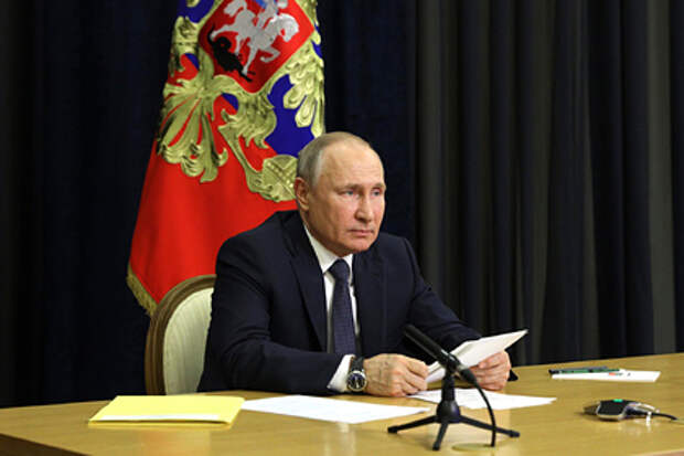 Путин выразил соболезнования в связи с массовым убийством в пермском вузе