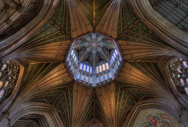 Восьмиугольный купол кафедрального Собора Эли в Кембриджшире, построен Вильгельмом Завоевателем в 1340 году, фотограф Эндрю Шарп