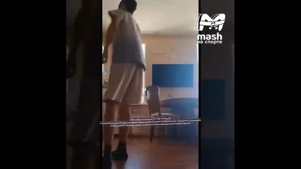 Школьник из Новосибирска 25 минут крутился вокруг себя ради мирового рекорда