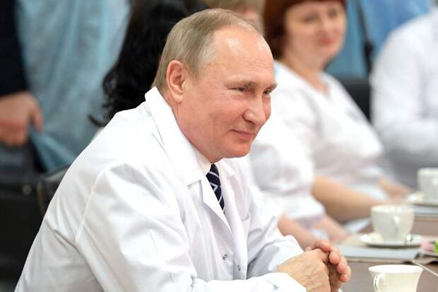 Дефолт России? Нет, доктор Путин приступил к лечению Запада.