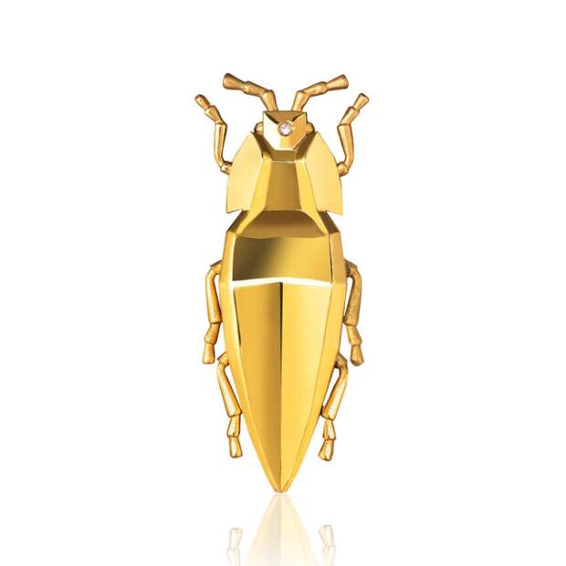 Моносерьга Cleoptr, Vertigo, 34 500 руб. (vertigojwl.com)
