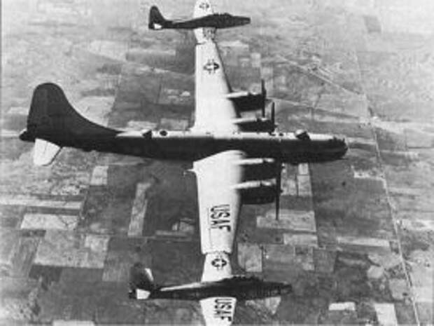 Американский бомбардировщик B-29 Superfortress