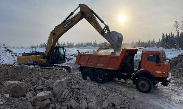 На трассе Архангельск – Мезень продолжается ремонт дорожного полотна