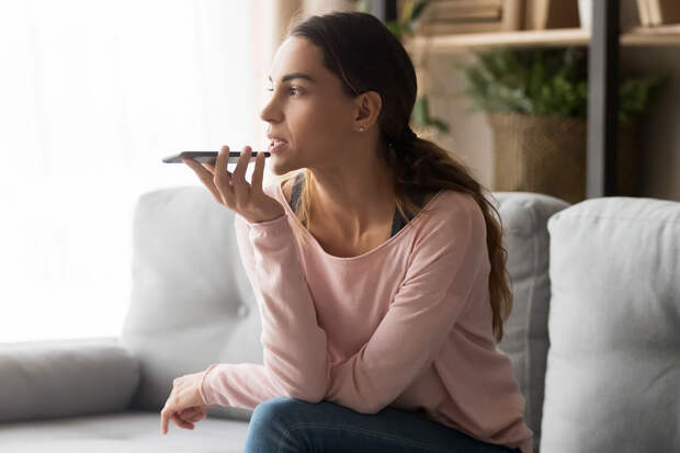 Аналитик Гмыря: на попытки мошенников узнать данные нужно отвечать неопределенно