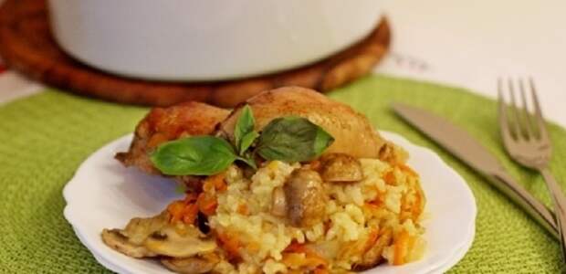 Рис, запеченный с грибами и курицей: ароматное блюдо на обед или ужин