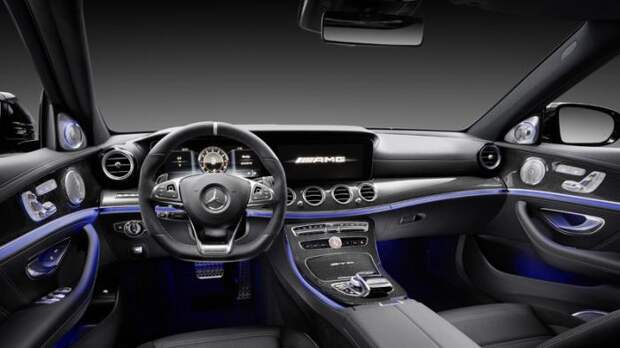 Самый быстрый седан Mercedes-AMG E63s W213 (10 фото)