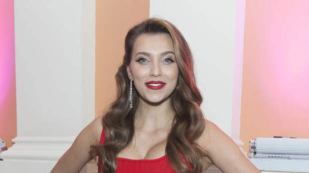 Регина Тодоренко показала отдых в Абу-Даби на вилле, где жила Лариса Долина