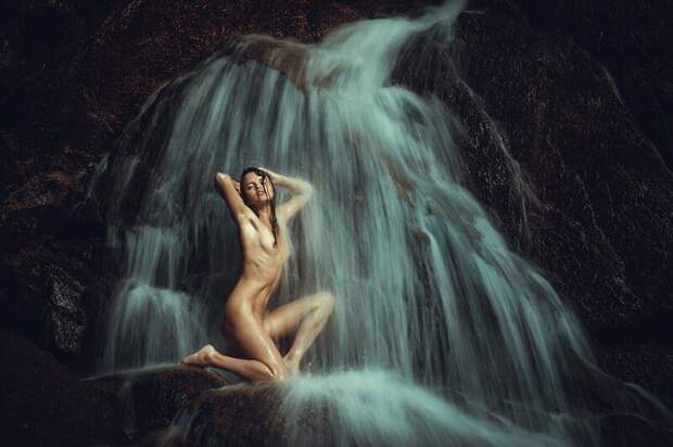Девушки ню — лучшие фотографии с фотосайта за период (25 фото) Девушки ню — лучшие фотографии с фотосайта за период (25 фото)
