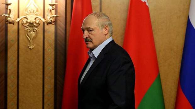 Лукашенко: НАТО толкает мир к глобальному конфликту, хотя боится такого сценария
