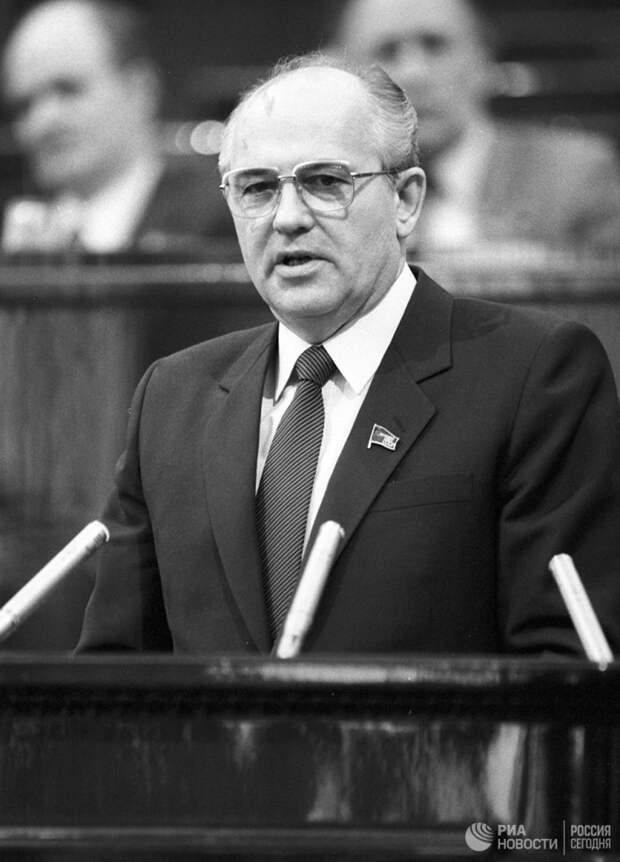 Почему Горбачев закрыл советский военный космос и что из этого вышло