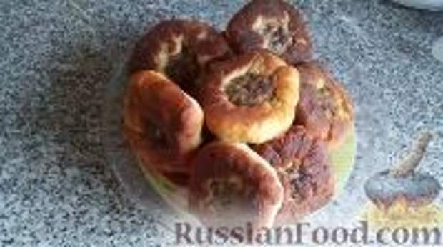 Фото к рецепту: Беляши с мясным фаршем