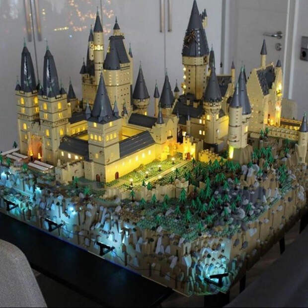 Примеры удивительных конструкций из кирпичиков LEGO