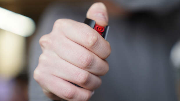 Подросток пришел в школу с пистолетом, арбалетом и перцовым баллончиком в Челябинске — есть пострадавшие