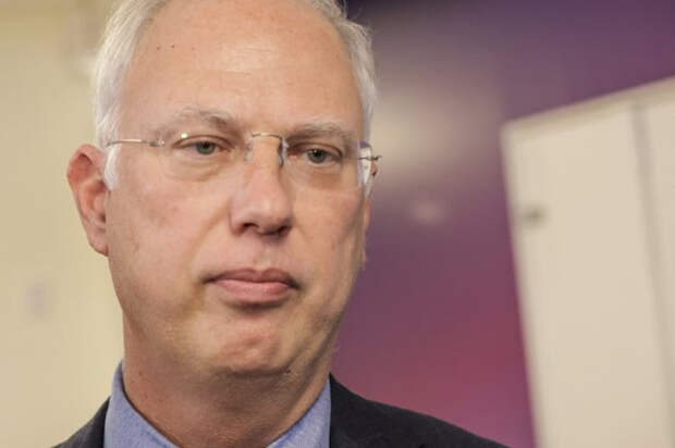 Дмитриев спросил у Мерца, где те волшебные источники нефти и газа, которые спасут Германию?