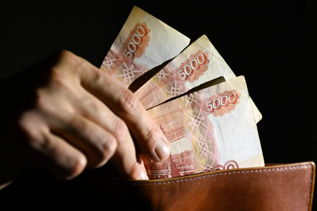 Реальные ставки по кредитам в России оказались вдвое выше ключевой