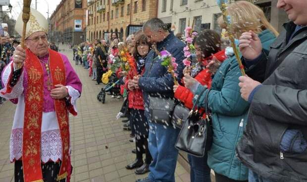 Белорусская католическая церковь против Лукашенко Белорусская католическая церковь против Лукашенко