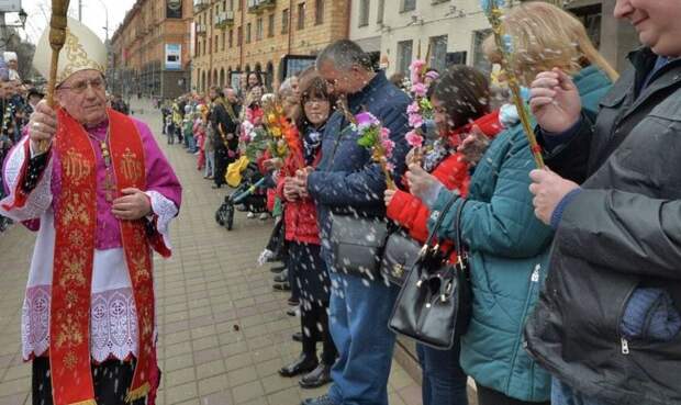 Белорусская католическая церковь против Лукашенко