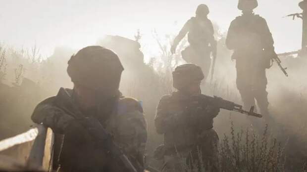 Российский дрон зафиксировал уничтожение дома с пехотой ВСУ в Волчанске