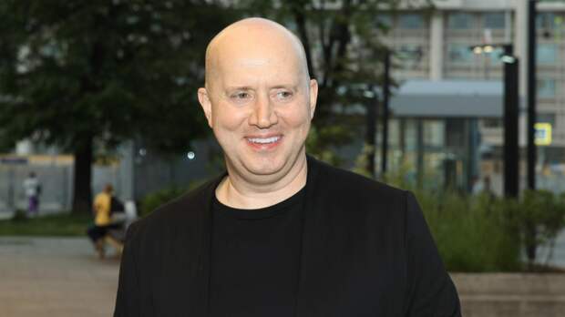 Сергей Бурунов признался, что ревнует возлюбленную к её детям: «Просто невыносимо»