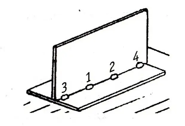 Прихватка сварщика. Расположение прихваток при сварке. Тавровое соединение сварка. Постановка прихваток при сварке. Сборка на прихватках сварка.