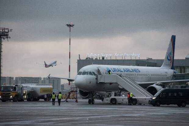 Росавиация ночью ограничила полеты в 13 аэропортах России