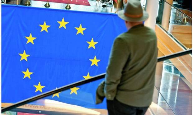 ЕС включил в санкционный список 15 граждан РФ и Украины и 18 компаний ЕС включил в санкционный список 15 граждан РФ и Украины и 18 компаний