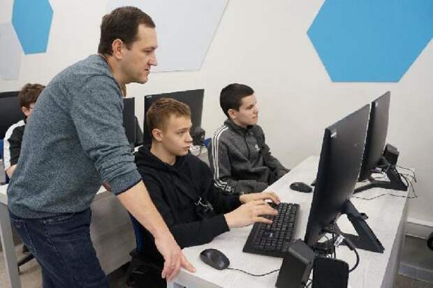 Сегодня в России впервые отмечается День наставника