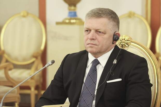 Фицо передаст Путину послание от Зеленского