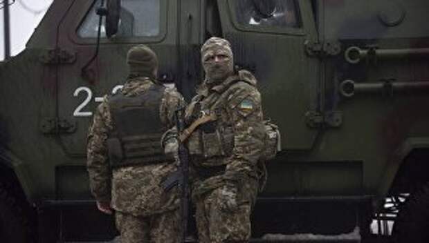 Украинские военнослужащие в Авдеевке, Украина. Архивное фото Украинские военнослужащие в Авдеевке, Украина. Архивное фото