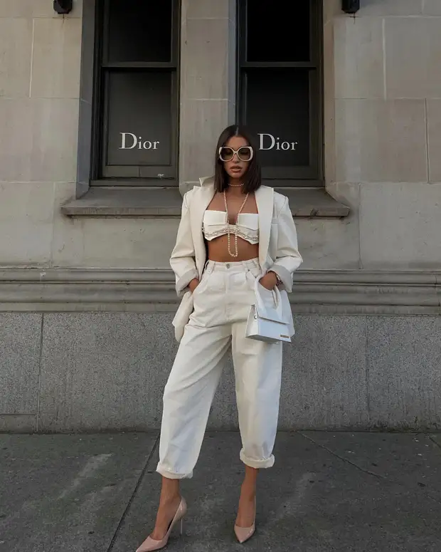 С чем сочетать укороченные брюки: 13 модных вариантов