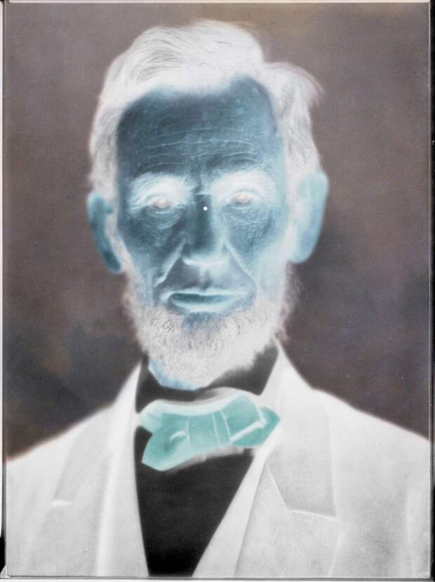 оптическая иллюзия с Авраамом Линкольном