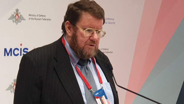 "Жадность и амбиции краёв не имеют": Сатановский "разгромил" перестройку и ЕГЭ