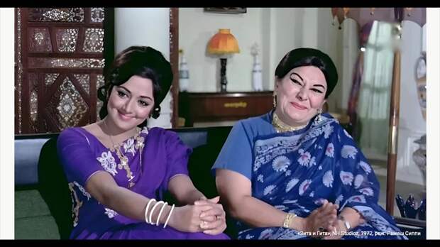 Сыгравшая близняшек актриса и танцовщица Хема Малини стала не только депутатом индийского парламента, но и кумиром всех женщин СССР