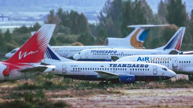 Авиакомпании не дождались самолетов от Мантурова и Чемезова — парк пополнят снятыми с консервации лайнерами