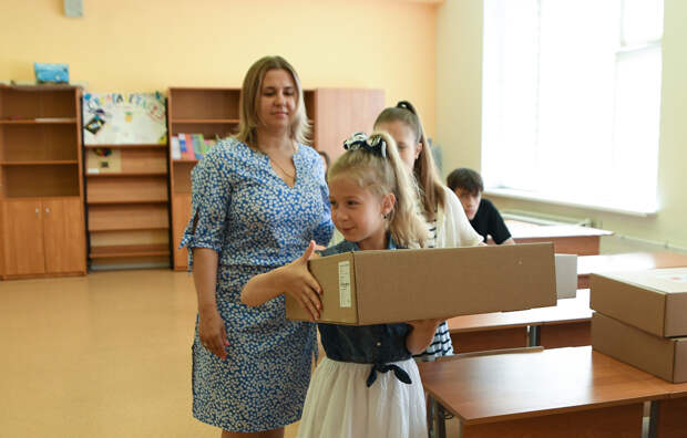 В Тверской области многодетные семьи обеспечивают школьной формой