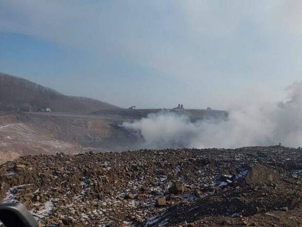 Пожар на главной свалке Владивостока объявлен ликвидированным